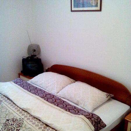 Guest House Sv. Nikola Dugo Selo Esterno foto